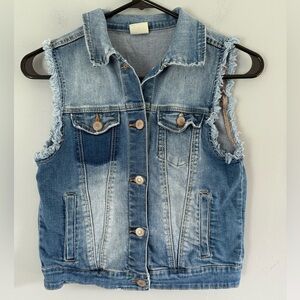 Zara Girls Denim Vest Distressed Sz 11/12 Casual Girl Core Denim Collection
